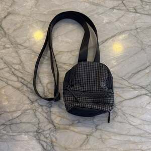 EUC Lululemon Everywhere Belt Bag Black White Grid OG